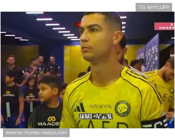 荷兰双星合体爆发，4-0横扫对手——足球界的耀眼奇迹再现